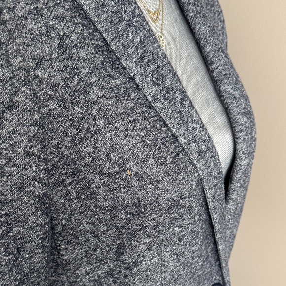 Tommy Hilfiger Women's Navy Blazer - Picture 16 of 16